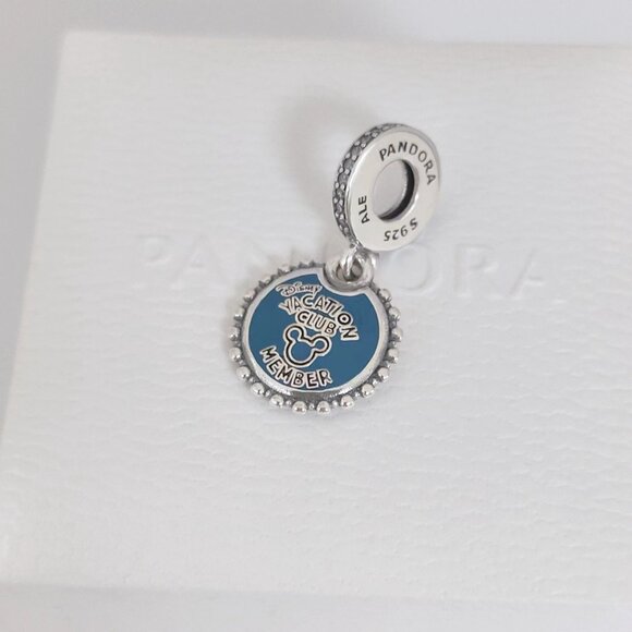 Pandora Vacation Club Member Dangle Charm DVC Exclusive Mickey Mouse NIB Charm - Picture 5 of 8